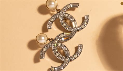 sell chanel jewelry online.